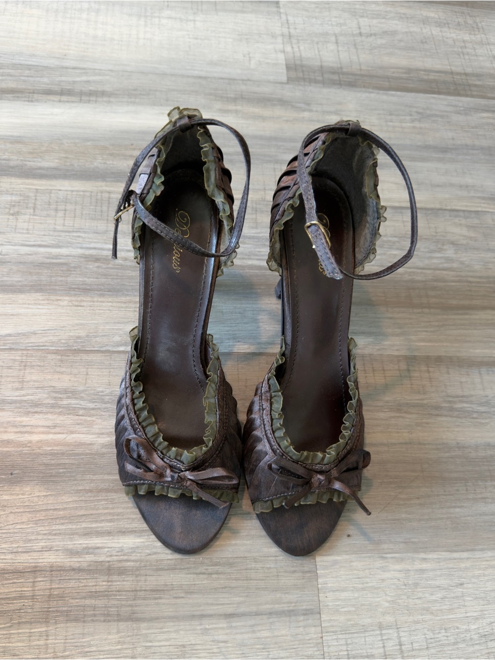 Vintage Y2K Delicious | Brown | Satin Ruffle Bow Kitten Heels | Size 10